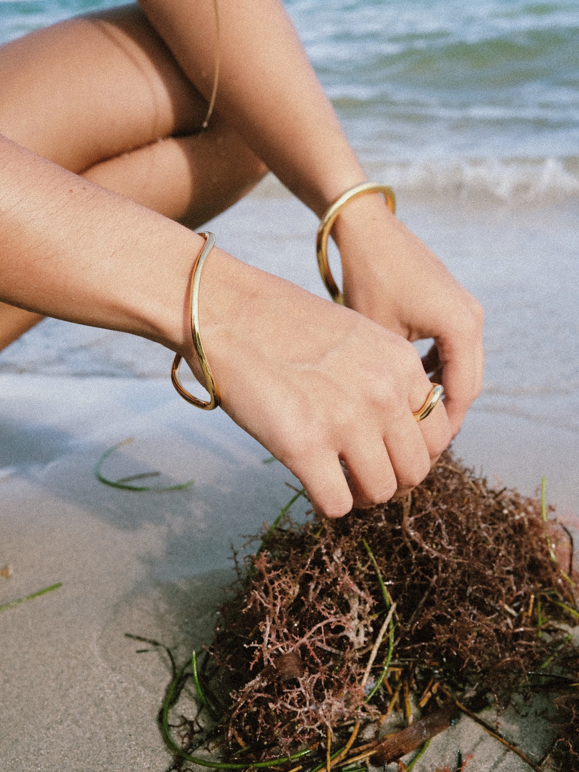 IT COMES IN WAVES BANGLE