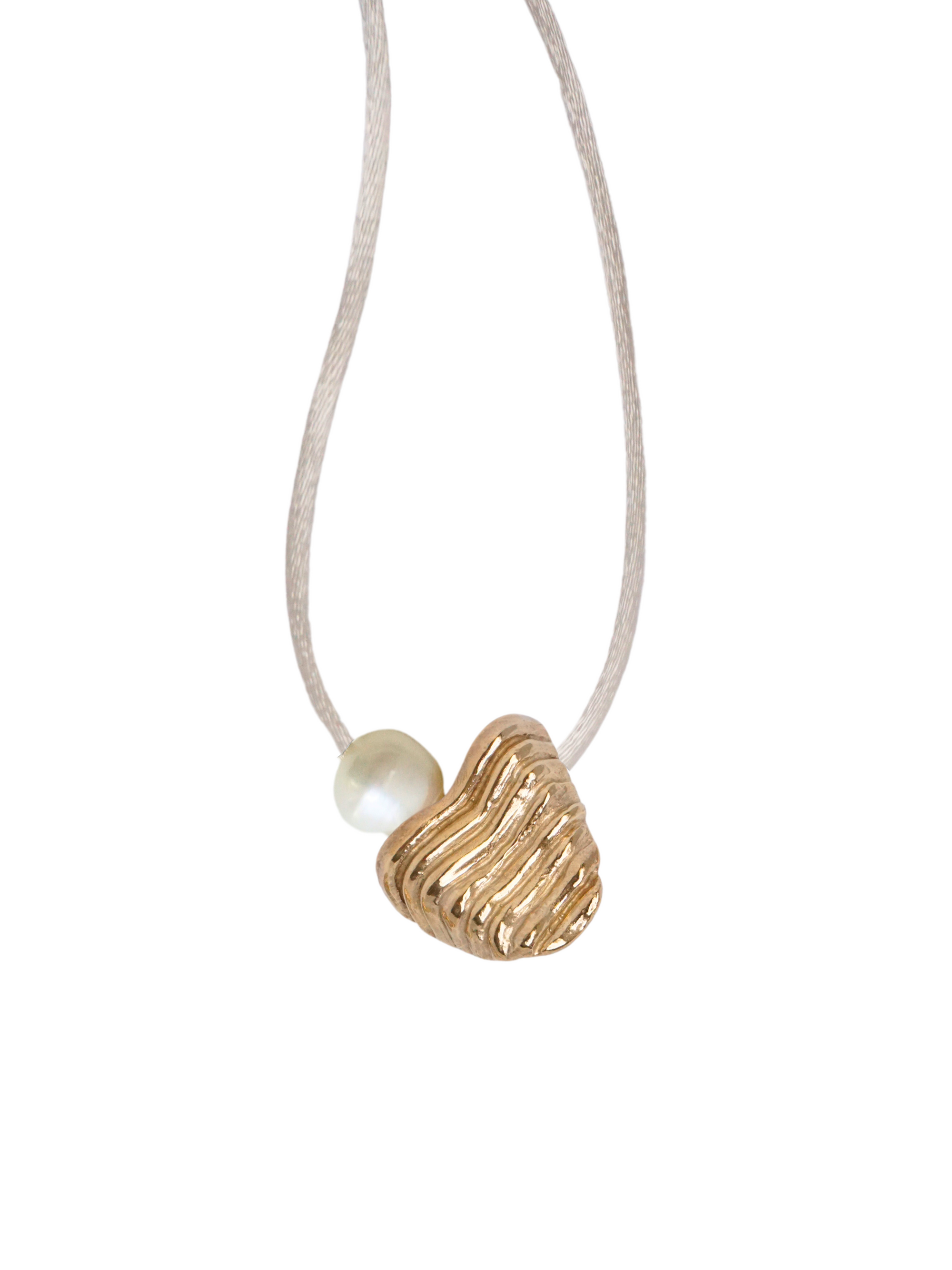 Pearl Formation Pendant